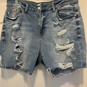 Cute denim Judy Blue shorts